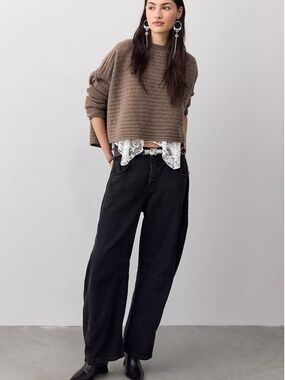 NWOT FREE PEOPLE GOOD LUCK BARREL JEANS